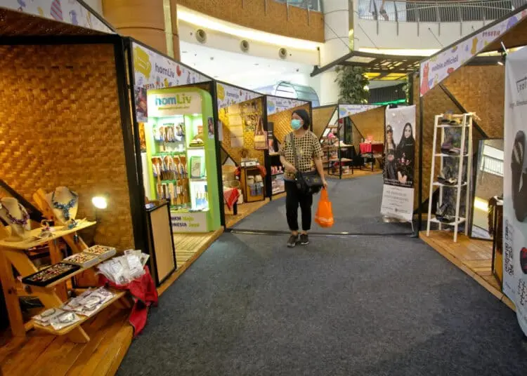 Foto Pameran Produk UMKM di Mal