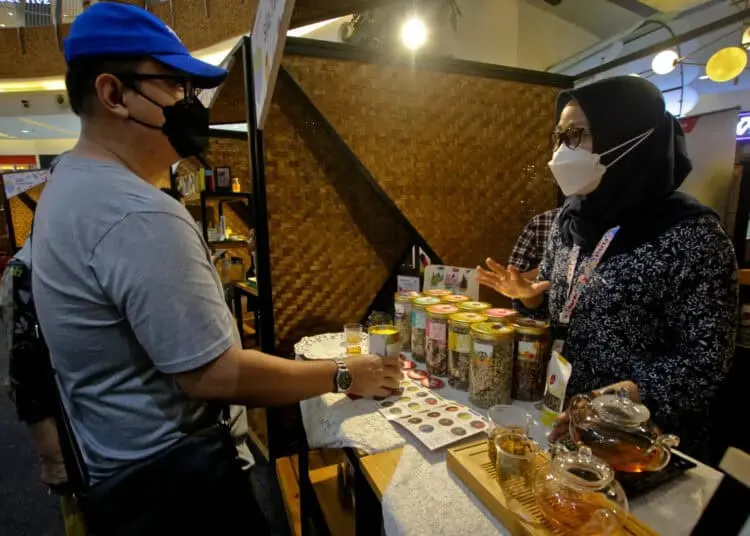 Foto Pameran Produk UMKM di Mal
