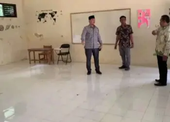 Masih Ada Sekolah Lesehan di Kota Serang