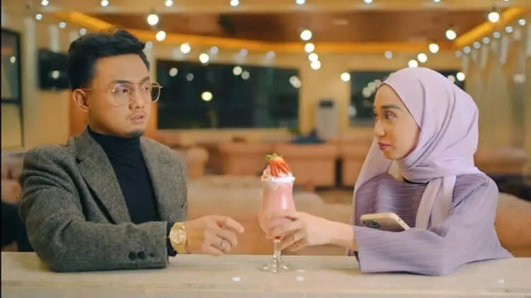 Lirik Lagu Casablanca - Nuha Bahrain feat Naufal Azrin