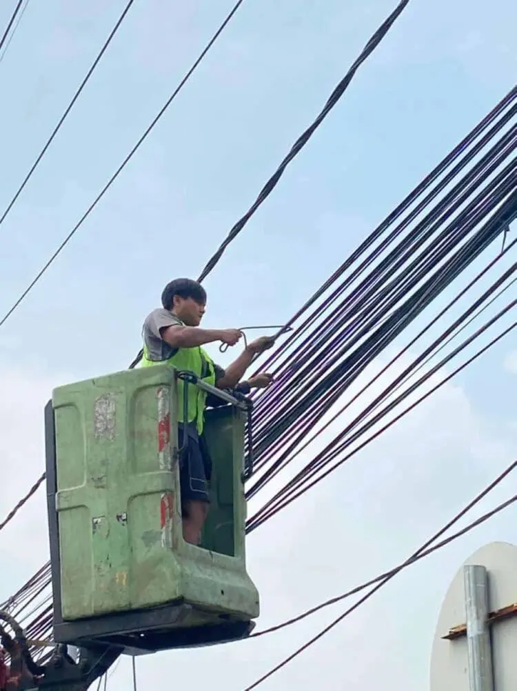 DSDABMBK Tangsel Putus 12 Kabel Fiber Optik di Pondok Aren