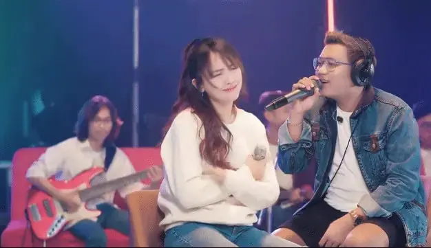 Lirik Lagu Slenco - Happy Asmara Feat Denny Caknan