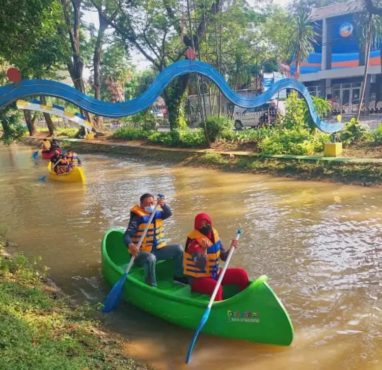 Bikin Penasaran, Wisata Perahu Kano Kota Tangerang Diantre Warga