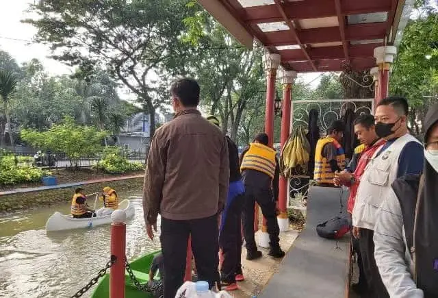 Dibuka Mulai Sabtu, Pemkot Tangerang Operasikan Perahu Kano Wisata Gratis di Dekat Alun-alun