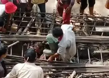 Dua Pekerja Jembatan Salaraja Lebak Tertimbun Besi, Evakuasi Berlangsung Dramatis