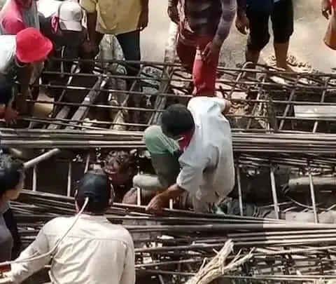 Dua Pekerja Jembatan Salaraja Lebak Tertimbun Besi, Evakuasi Berlangsung Dramatis