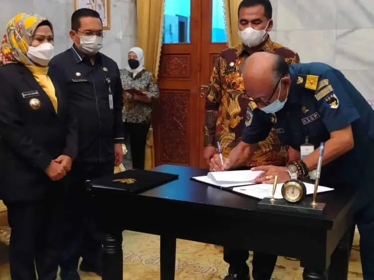 Kegiatan Usaha MBLB Diawasi Ketat, Bapenda Kab. Serang MoU dengan KSOP Kelas 1 Banten