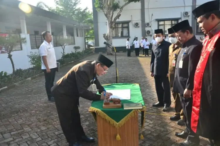 Lantik Staf Ahli Bupati Bidang Kesra dan SDM, Ini Pesan Pj Sekda Pandeglang