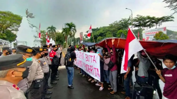 Pemkab Serang Akan Tetap Bongkar Pasar Cimol