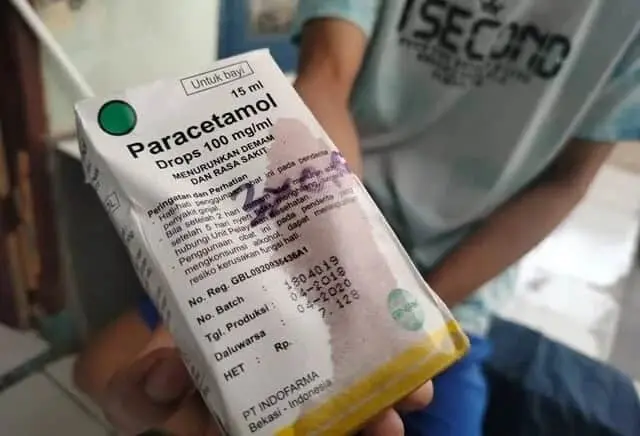 Diduga Meminum Obat Kedaluwarsa, Bayi 2,5 Bulan di Karang Tengah Muntah-muntah Diduga Meminum Obat Kedaluwarsa, Bayi 2,5 Bulan di Karang Tengah Muntah-muntah