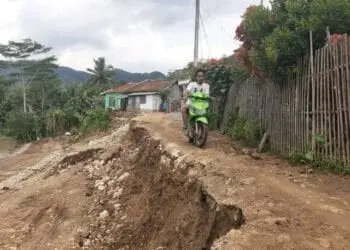 Penanganan Jalan Parakan Besi di Lebak Butuh Turap Permanen