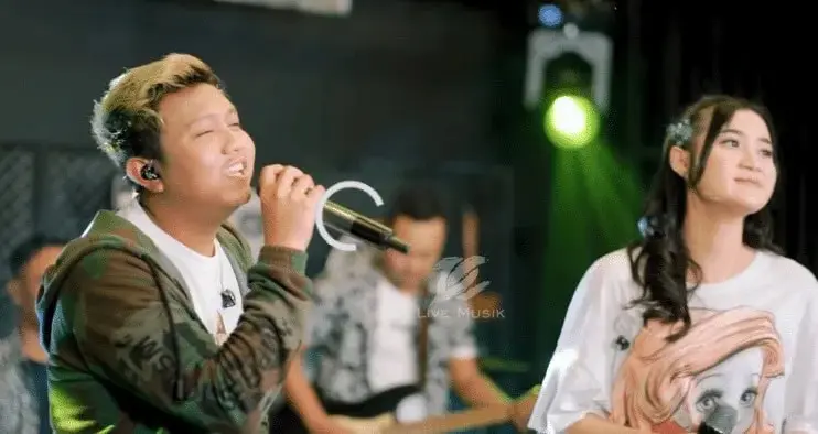 Lirik Lagu Alun - Alun Nganjuk - Denny Caknan Feat Yeni Inka