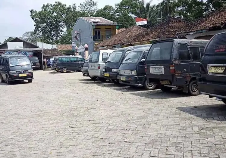 Belum ada Penyesuaian Tarif, Sopir Angkot di Pandeglang Kebingungan