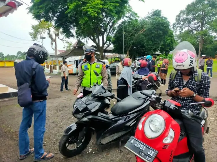 Samsat Pandeglang Kepung Penunggak Pajak Lewat Razia