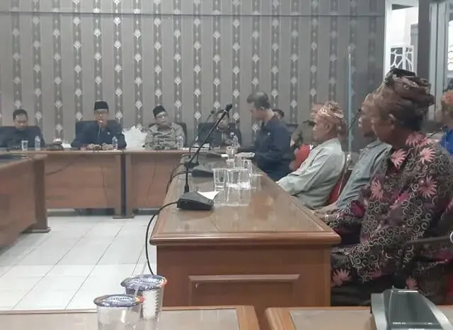 Hampir Semua Fraksi DPRD Lebak Tolak Penundaan Pilkades Citorek Timur