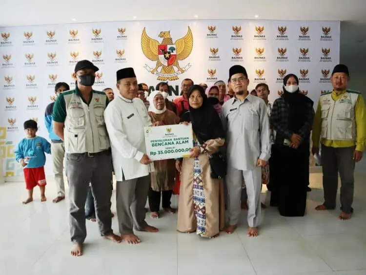Baznas Tangsel Beri Bantuan Rp 35 Juta untuk Korban Angin Puting Beliung