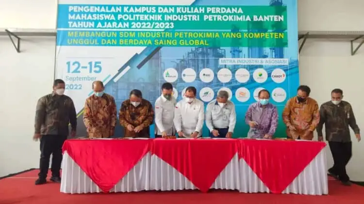 Butuh 1000 Tenaga Kerja, Kemenperin RI Dirikan Kampus Petrokimia di Anyer