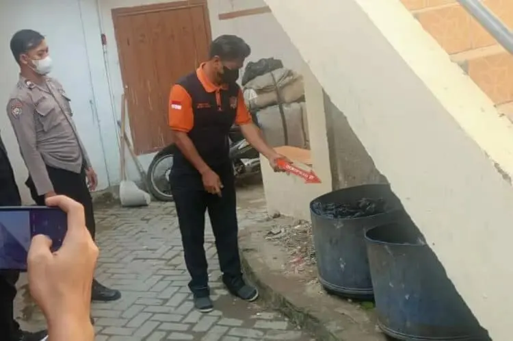 Warga Tambak Kabupaten Serang Digegerkan Temuan Mayat Bayi di Tong Sampah