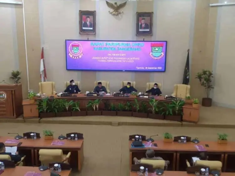 Wabup Mad Romli Jawab Persoalan dalam Pandangan Fraksi Tentang RAPBD 2023