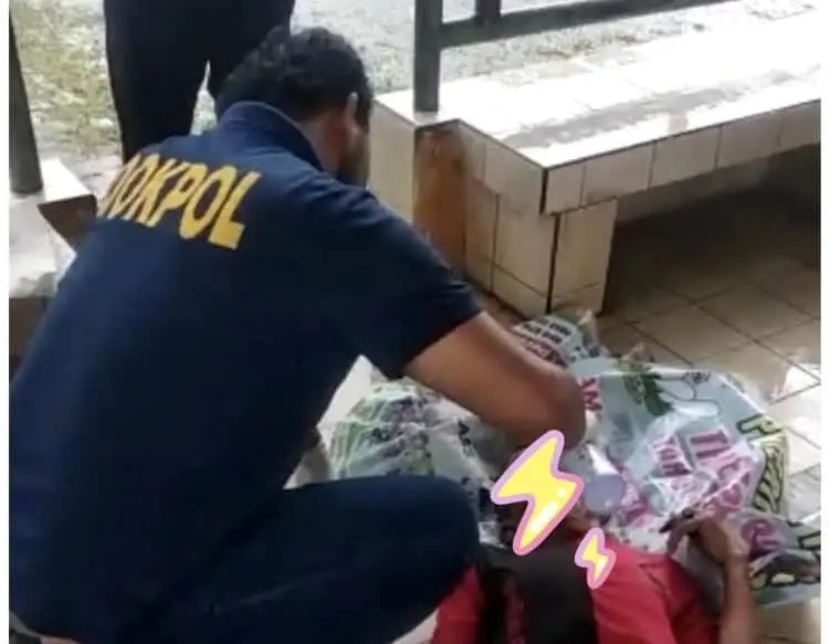 Astaghfirullah, Tersambar Petir, Seorang Pria Terkapar di Alun-alun Pandeglang