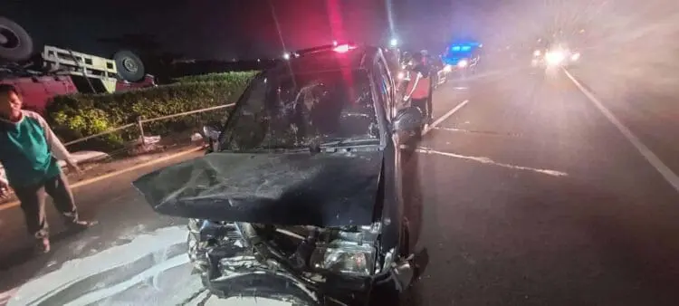 Gegara Rem Blong, Truk Terguling di Tol Tangerang-Merak