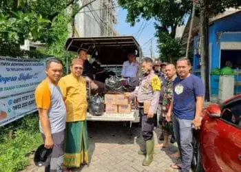 Kecamatan Cipondoh Salurkan Roti dan Air Mineral untuk Warga Terdampak Banjir