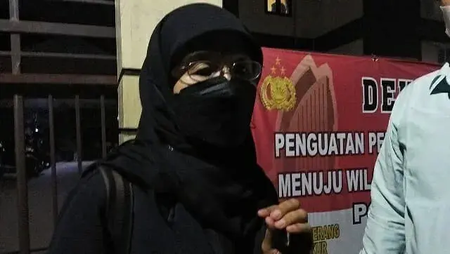 Dari Jak-Bar, Pak Kasie Bawa Staf Cewek Masuk Kamar Hotel di Pinang, Eh..Digerebek Istri Dong
