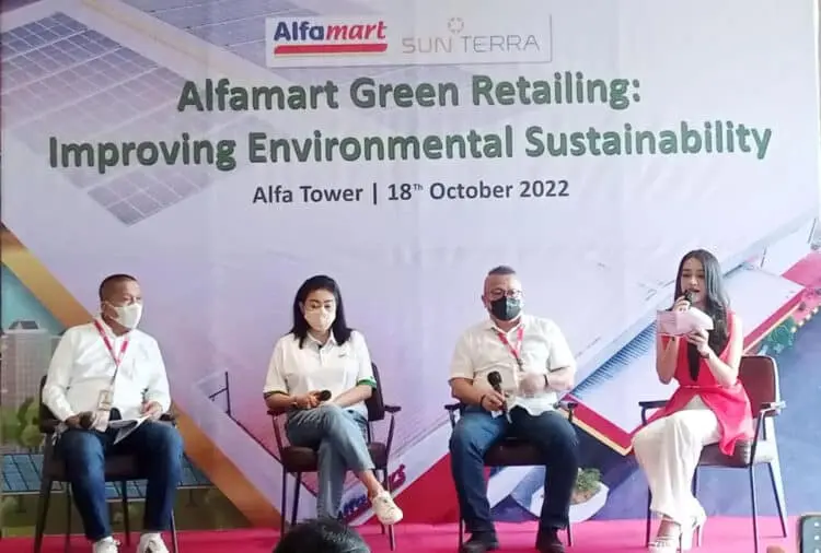 Komitmen Selamatkan Bumi, Alfamart Gunakan Energi Terbaru