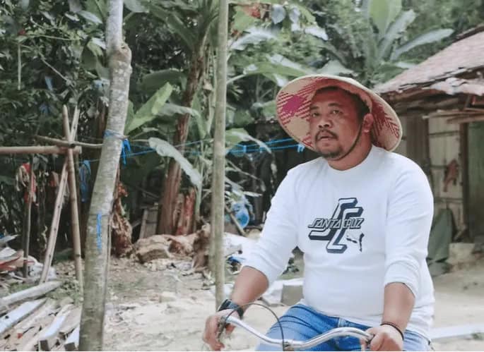 Lirik Lagu Mumbul Dhuwur – Abah Lala