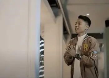 Lirik Lagu Aku Berharap Engkau Berkhianat – Arief