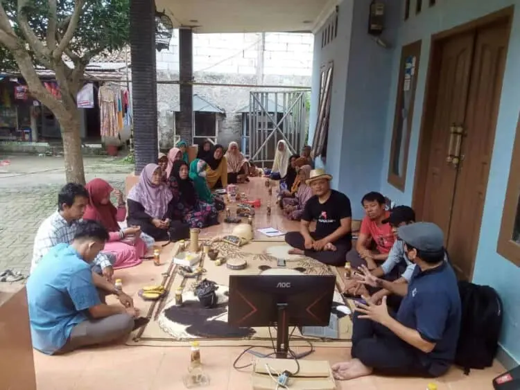 Hadapi Masa Resesi, Yayasan Topi Bambu Beri Pelatihan Branding Produk UMKM Gratis