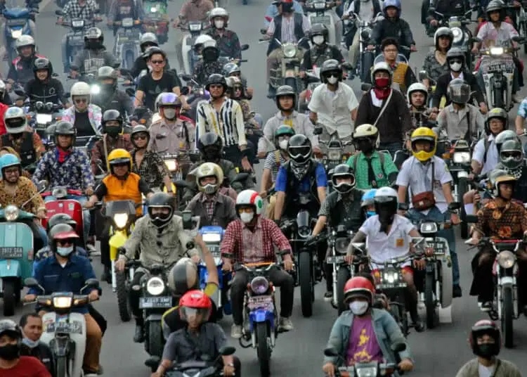 Foto Penghobi Motor Riding Sore Peringati Hari Sumpah Pemuda