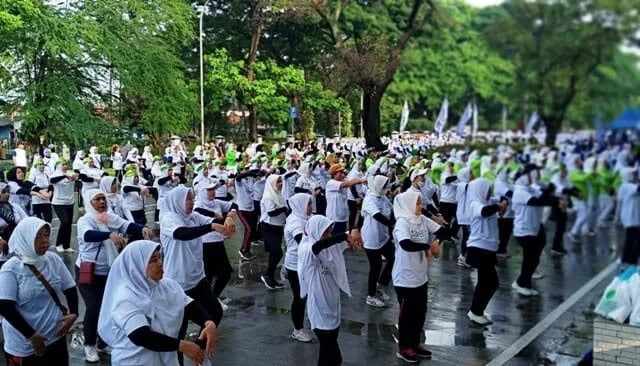Peringati Hari Osteoporosis, Perwatusi Kota Tangerang Gelar Senam Osteodance