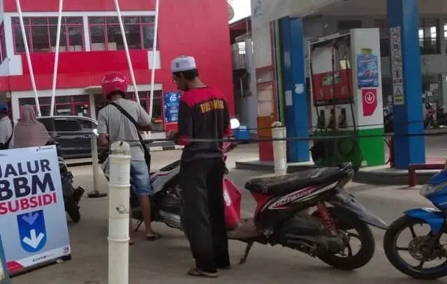Harga BBM Pertamax Naik Rp 400 Per Liter