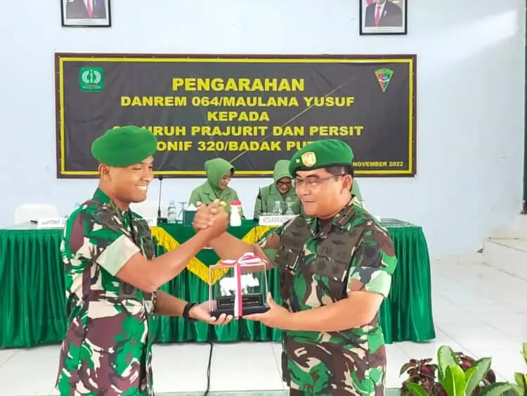 Kendali Yonif 320 Badak Putih Pandeglang Diambil Alih Kostrad