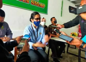 Didampingi Ibunya, Mahasiswi Korban Remas Payudara Lapor ke Kejari Pandeglang