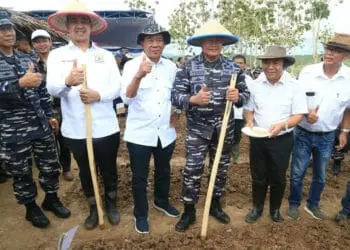 Pemprov Banten mendukung gerakan tanam Sorgum nasional, yang diinisiasi oleh TNI Angkatan Laut bersama Kadin Banten, di Kecamatan Cileles, Kabupaten Lebak, Kamis (24/11/2022). (ISTIMEWA)