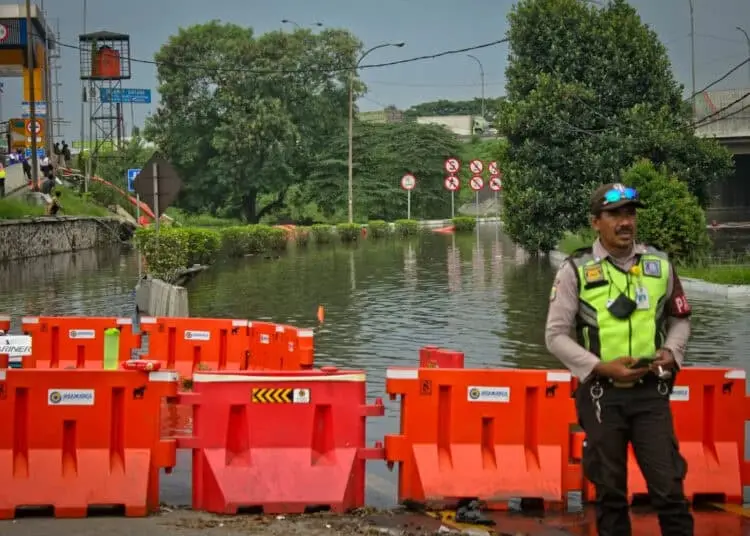 Foto Banjir di Gerbang Tol Bitung Tangerang