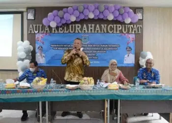 Wali Kota Benyamin Janji Naikkan Insentif RT dan RW