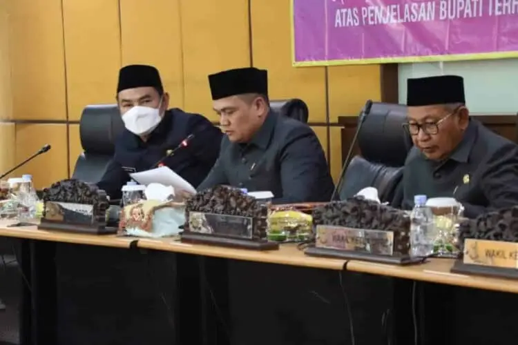 Tiga Raperda Inisiatif DPRD Mulai Dibahas, Wabup Sampaikan Pendapat Bupati Tangerang