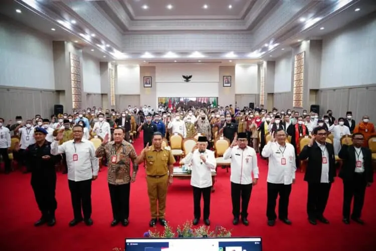Wapres RI KH. Ma'ruf Amin, memberikan pembinaan kepada aparatur Pemprov Banten, Senin (14/11/2022). (LUTFI/SATELITNEWS.COM)