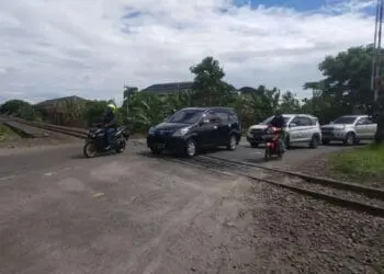 Jalan perlintasan Bogeg. (LUTFI/SATELITNEWS.COM)