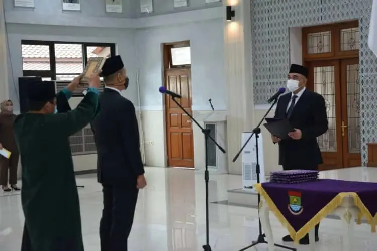 Bupati Zaki Lantik Denny Riyanto Menjadi Dirut Perseroda MKR Kabupaten Tangerang