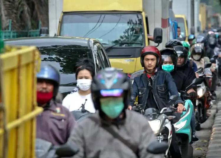 Foto Kemacetan Lalu Lintas di Jalan Marsekal Suryadarma