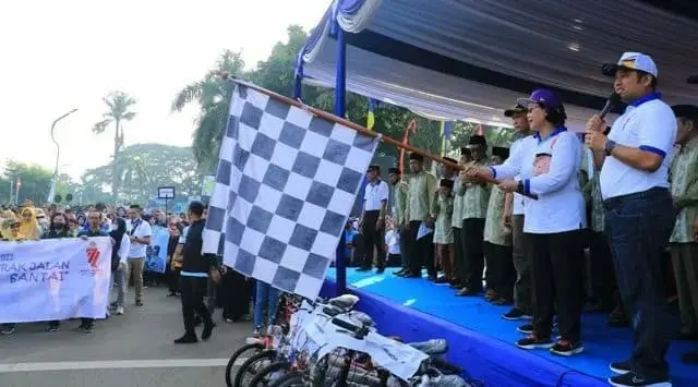 Ribuan Guru di Kota Tangerang Ikuti Gerak Jalan Tematik, Ada Banyak Door Prize