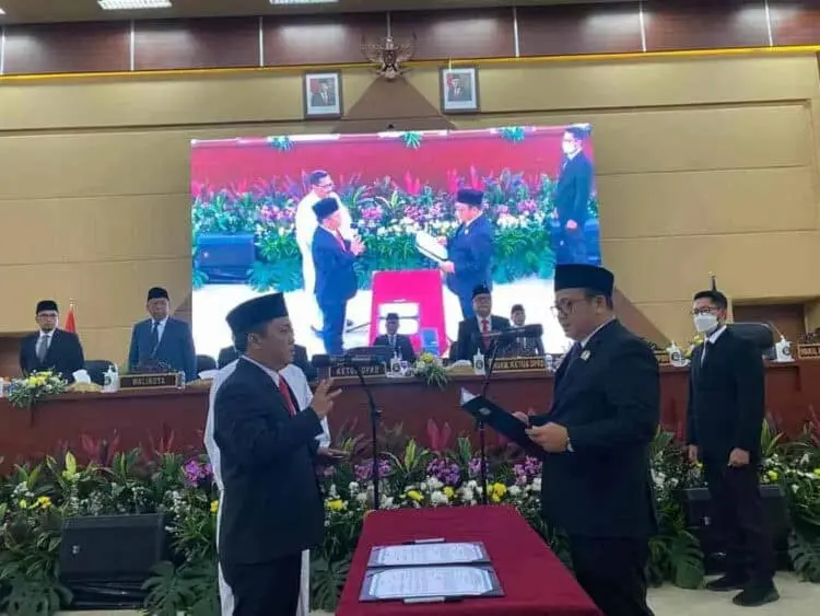 DPRD Tangsel Lakukan PAW, Darmawan Lase Resmi Gantikan Fadjar OS
