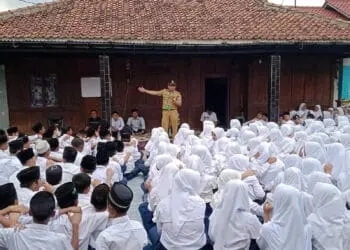 Lurah Binong Bersama Tiga Pilar Gencar Sosialisasi Antisipasi Tawuran Antar Pelajar
