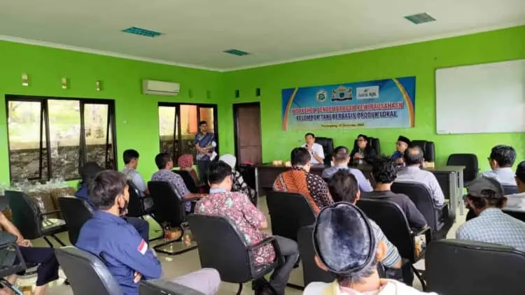 Petani Dinilai Pahlawan Pangan Nasional, Kadin Pandeglang Lakukan Ini