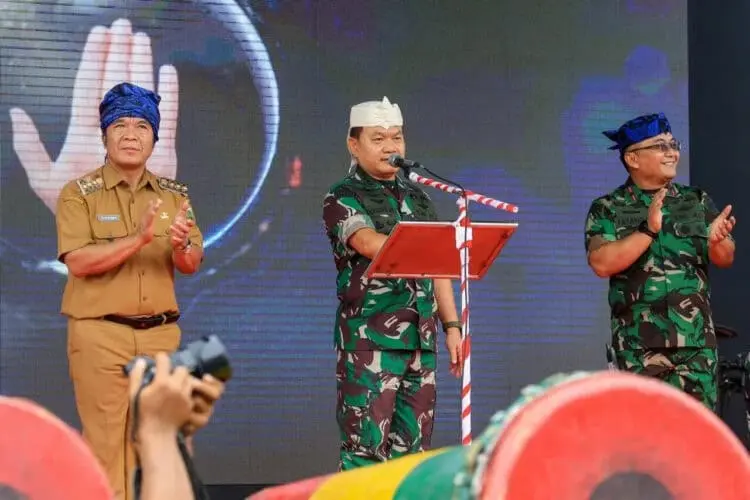 Gebyar Expo 600 UMKM Dibuka, KSAD Dudung: Ekonomi Bangkit Pasca Pandemi Covid-19