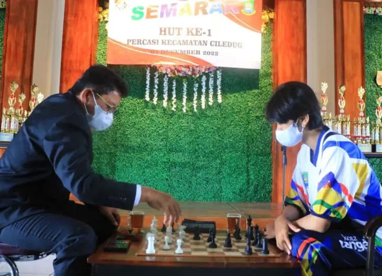 Jajal Kemampuan Peraih Emas Catur Porprov, Sachrudin Terpojok